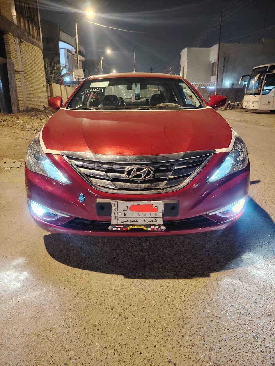 السلام عليكم سوناته سنه 2013 سياره وارد كوري مكفوله من الحادث ومن تبديل كوري معروف يجي بي صبغ بس باقي كفاله مكينه 2000 دوش كير تمام تبريد شغال حداديه جديده طخم تاير مشروع وطني سنويه ما منتهيه سياره اي نقص ما بيه وجاهزه الخير سعر 118 جوال *********** عنوان بصره 🌹
