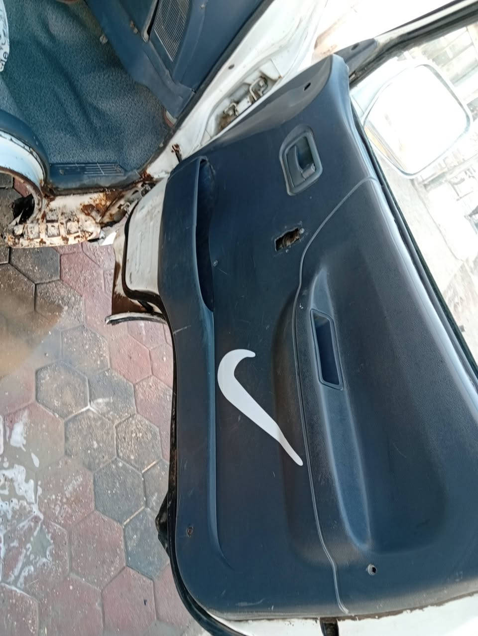 السلام عليكم جمبي 2013مكينه ونجي مكينه وكير واكسن حداديه تخم تاير كهربائيات عامه شغاله الكشنات جدد مال كوسترالسعر  33مكان ناصريه رقم الهاتف***********
