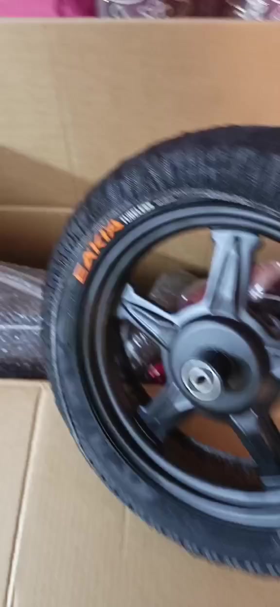 سلام عليكم شباب دراجه شحن للبيع بعدهي بل كارتون مفصخه 550مكاني بغداد ابو غريب
للتواصل 
***********
***********
