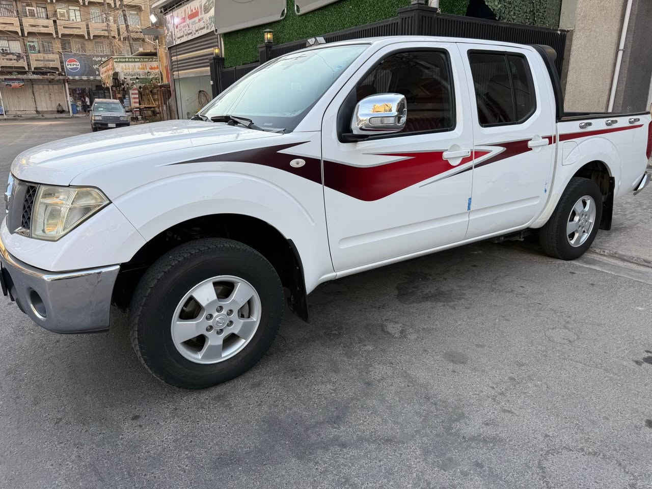 نيسان نافارا 13رقم شمالي مكفوله من الصبغ والتبديل محرك بلادي بشرط ممفتوح الكير مبدله دهن وفلتر السياره بلاديه وجاهزه السياره في بغداد شارع فلسطين او القاهره الاتصال ب*********** بغداد, العراق
