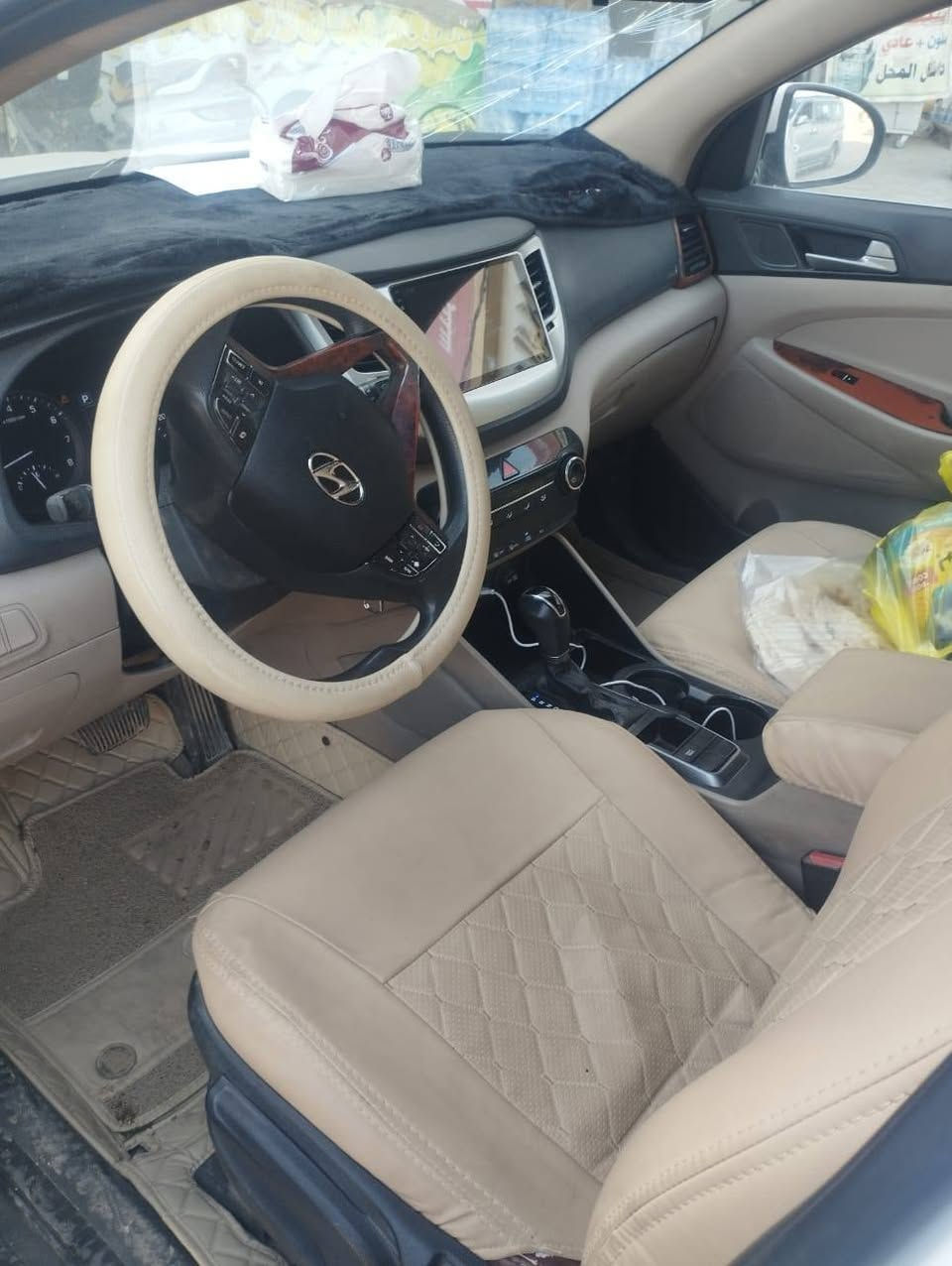 للبيع توسان 2018 بيضاء اللون رقم بغداد مواصفات تبريد قطعتين تحكم ستيرن مري شفط نظام ايكو السعر ١٥٠ وبيها مجال للتواصل ***********
مكاني في بابل
