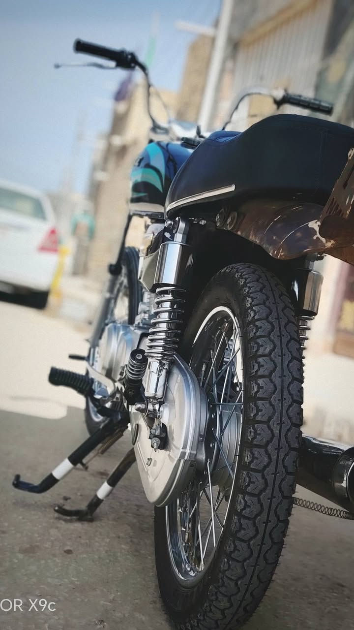 سلام عليكم شاب دراجةة للبيع نامةة تعميره شاصي 13 وتعميره 25..قضاء الحمزة الشرقي استفسار خاص ***********
