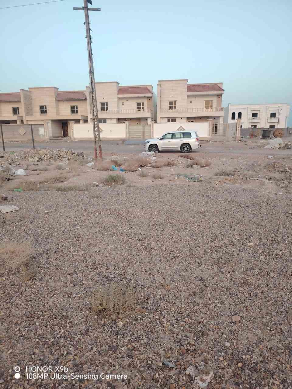 قطعه ارض للبيع  بال 6كيلو
رقم  القطعه 29496
 وجه على  شارع 30 متر مساحتها 250 متر  قرب على شارع 40 مقابل مجمع  المدينه المميزه
السعر على خاص 
***********
