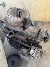 يوجد فني اختصاص رافعات شوكية بكافة أنواعها، تصليح وبيع وشراء الرافعات ...