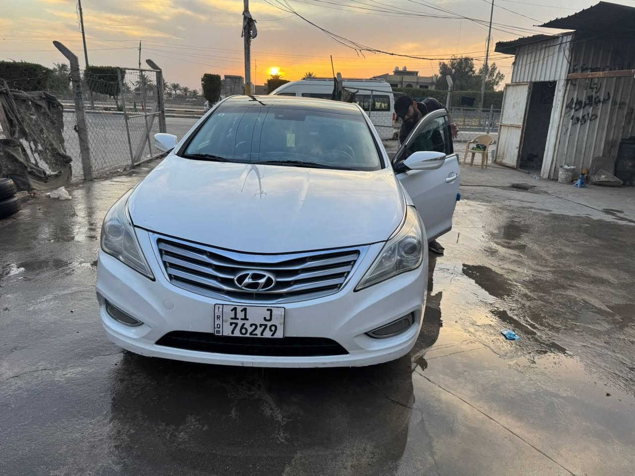 السلام عليكم 
ازيرا 2012 خليجي بيها بارد فقط باب خلفي وتكحيل يم قبغ بانزين
دعاميه صبغ كسر مكفول
سياره ماشيه 240
رقم بغداد انكليزي جديد صدر جديد 
تخم تاير ووياله جدد مال حاويه الوياله ماخذهم تبريد حمدلله ممتاز عبوه فيت بم جديده 
ادامه قبل شهر الغرفه الاحتراق
مي الي بيها اصلي زيتي الاخضر
نواقصها لغيت بوري تدفئه يكلف 100 الف فقط
تجي تشوفهة وتدلل
المحموديه ***********
