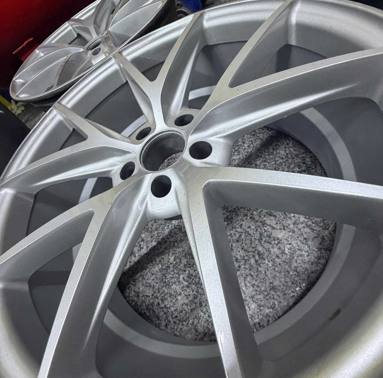 ويل كب حجم 20 تو سايز  مصبوغ جديد وجاهز

بيع او مراوس

***********
