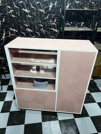 ميز جام خان • تصميم حلو • الشرطة الرابعة