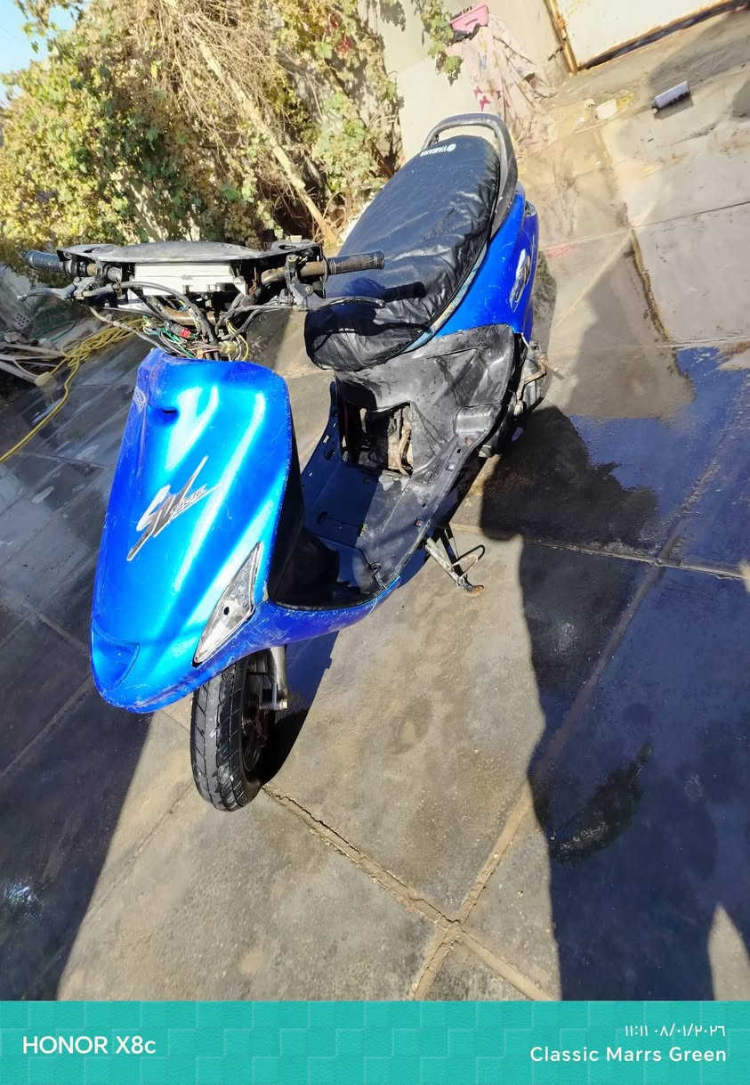 السلام عليكم فراشه لللبيع
شغاله هندر الدراجه شلعه حلوه سرعه حلوهالدراجه محرك ناعم فقط زرف بل صالنصه 
عوزها ترتيبات قليله ابيع جوه السوك 125 ومجالها كلش قليل العنوان الدغاره جسر الحولي ***********
