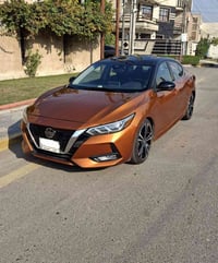 سنترا 2020 SR لون مشمشي مميز المواصفات:  - كشنات جلد  - فتحة (سلايد رو...