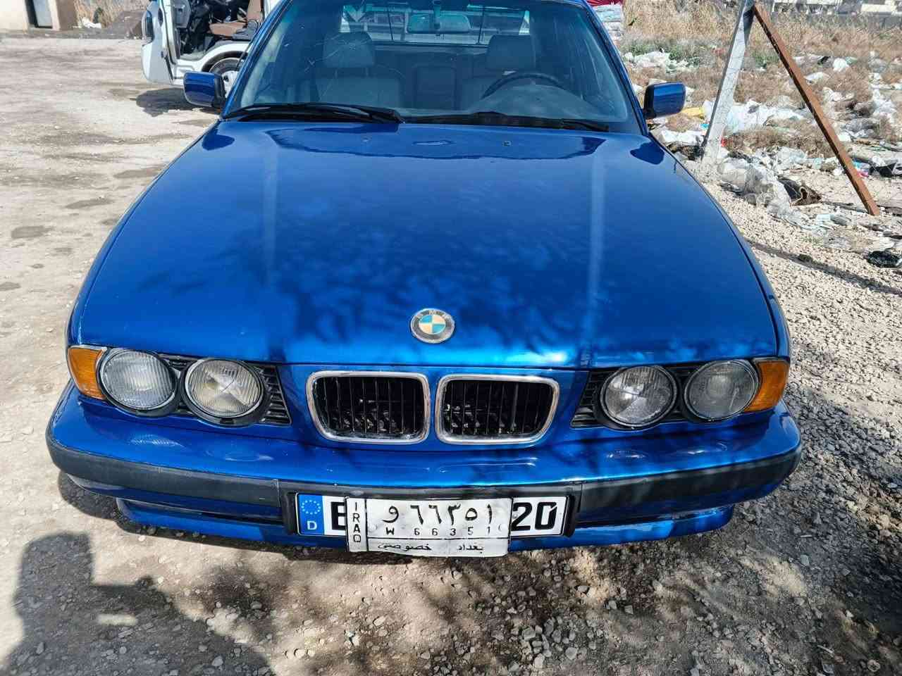 اخوان السلام عليكم بي ام موديل 91 سياره بسمي  تحويل مباشر سياره جديه كلش بجم عريض مسكر فانوس 25فتحه سقف دبل ارباك سياره كفاله عامه صبغ جماليه فقط تختم تاير جديد حداديه جديده السعر 56مجال قليل للاستفسار ***********
