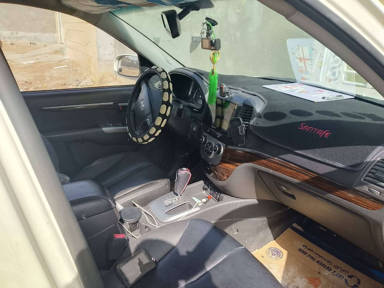 سلام عليكم
سياره ادوات 
2012
سياره جاهزه مابيه أي نقص 
تبريد   حداده  مكينه  كير 
تخم تاير جديد 
سياره فول مواصفات
تحكم ستيرن 

 البصره شط العرب 
السعر 
55ورقه 
مكلف بنشر رقم صاحب السياره 

***********
