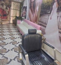 صالون نسائي  للبيع دافعين إيجار سنو سبب البيع عدم التفرغ  عندي صالون ث...