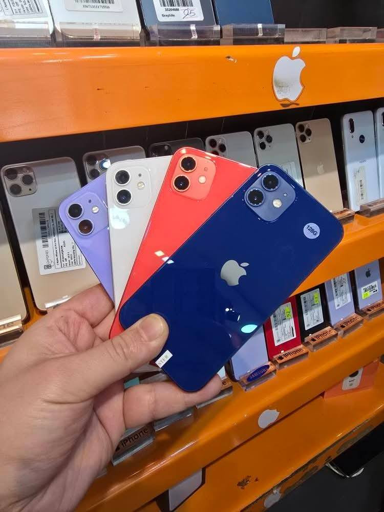 وصلت وجبه جديده من الايفونات المستخدمه
16 برو ماكس 256 
15 برو ماكس 256 
14 برو ماكس 256 
13 برو ماكس 1 تيره 
13 برو ماكس 512
13 برو ماكس 256 
11 برو ماكس 512
11 برو ماكس 256 
13 برو فقط 256 
13 عادي 128 
اي ايتم تريد تعرف تفاصيل تواصل وياي وتامر ❤️
***********
