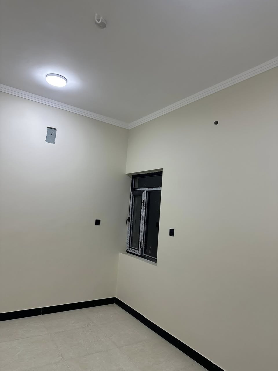 شقق‎للايجار 📢
‎شقتين من اصل اربع شقق زيرو للايجار  يرموك / شارع الاطباء / مقابيل جامعة الناجي 
‎🛑كل شقة تحتوي على  2 غرف نوم و 1 صالة و 1 حمام و 1 مطبخ 
مزودة بسبالت🛑
‎🛑 السعر 1000-دولار
مكانهة استراتيجي و مربح خصوصة بوقت الدوام لان مقابيل جامعة


**إذا كنت صاحب هذا الإعلان وتريد حذفه لأي سبب، رجاءا أرسل رسالة إلى الدعم الفني**