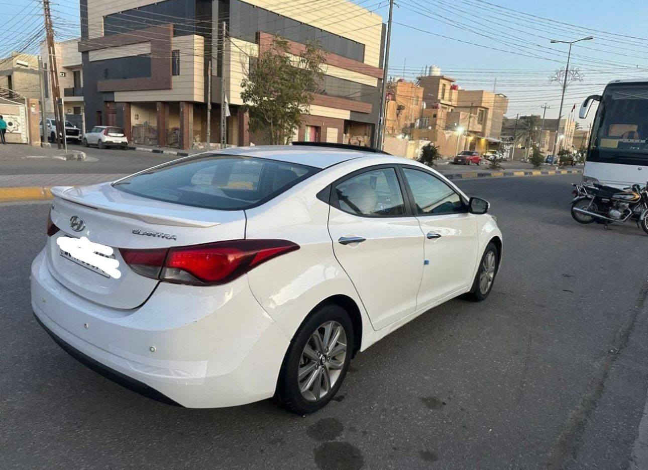 السلام عليكم *********** هواندي النتره موديل 2015 السعر (120) خليجيه سياره مكفوله كفاله من عده جاملغ امامي وحافة بنيد وباقي مكفول مواصفات السياره فول 1/1 فتحه بلقماره شاشه كبيرة كامرا خلفيه وحساس تبريد أمامي خلفي تحكم ستيرن جهتين مري شفط أشاير بلمري ويل كب كروم داخل صاج مكينه 1800 دوش مكينه وكير وحداديه تبريد وتخم تايرات بحاله ممتازه جدا جدا رقم كربلاء انكليزي تحويل مباشر مكان سياره في كربلاء
