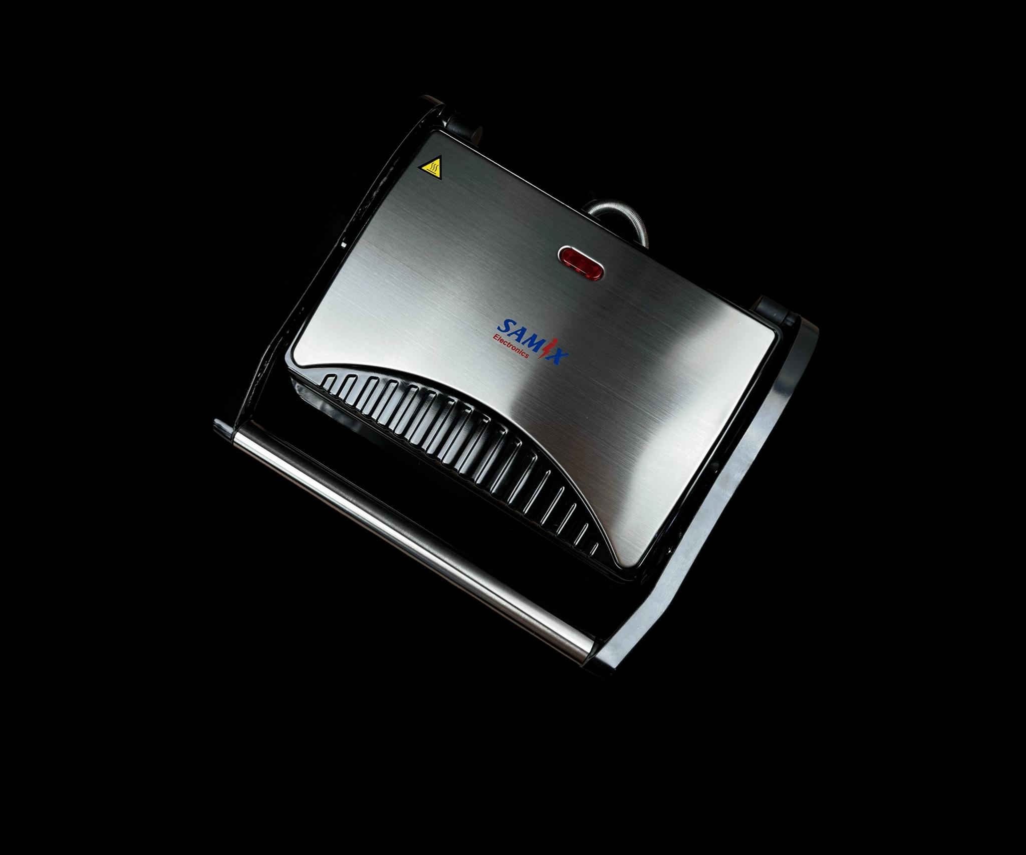 كابسة صاج من سامكس الون الاسود
التفاصيل 👇
التواصل واتساب ***********
سعر 25.000الف 

التوصيل داخل بغداد 3000دينار وباقي المحافظات 5000دينار

مميزات الكابسه 👇

كابسة صاج من سامكس

المميزات:

صفائح مغطاة بطبقة مقاومة للإلتصاق

غطاء ستنلس ستيل مقاوم للصدأ

مؤشر ضوئي لحالة التشغيل والإطفاء

صينية لتقطير الزيت

زاوية فتح 90 درجة

قفل امان للحماية اثناء التشغيل

المنشأ: الصين

ضمان لمدة سنة من تاريخ الشراء

الطاقة: 1000 واط

الموديل SNK-11M

 سلك كهربائي بطول:  76 سم

ابعاد الصفيحة: 26 سم  18 سم

ابعاد الغلاف: ارتفاع: 12 سم طول: 30 سم عرض: 33 سم

ابعاد المنتج: ارتفاع: 9 سم طول: 26 سم عرض: 30 سم
