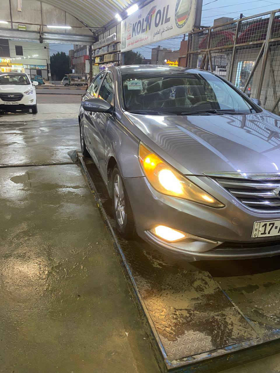 سلام عليكم سوناته امريكي  مديل 11رقم نكليزي هزه جديده سنويه ل 31 بسمي مكينه 2400 كامره شاشه تكم ستيرن اشاير بل مري منضومه زنون كير مكينه حداديه *********** تبريد جاهزه حادثه باب سايق وتبديل بنيد بدون حادث كله ليبل واحد بيه رشات ابيع حزام مكفوله قماره حوظ شواصي لغود مكفوله من كلبه والتجيه والعيب شرعي شرط الفحص مكاني نجف سعر 83وبيه مجال
