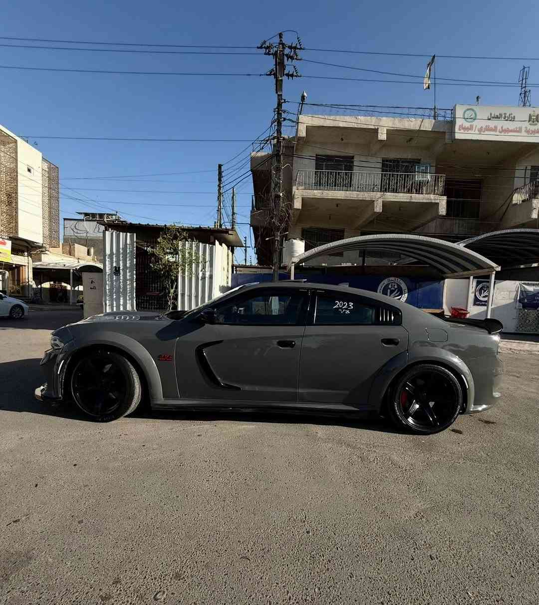 شبابنه الطيبه
جارجر موديل 2023  ماشيه 22 محدث كت كامل وايد بدي 
السياره مصروف عليها فوق متصورون. 
فول مواصفات 
مشدودلها  اناره داخليه ذكيه 
مشدودلها داش كام ٣ كامرات 
سياره بين قوسين مصروف عليها فوق متصور 
رقم بغداد ب اسمي 
السياره مصبوغه عام تغير لون 
سعرها   ٢١٠ 
بيع او مراوس 
سياره ارتي ماكس سوبر تراك باك 5700 
صدر جديد 
كير مكينه مكفولات من الفتح 
متواجد وتساب ***********
مكان السياره بغداد البياع
