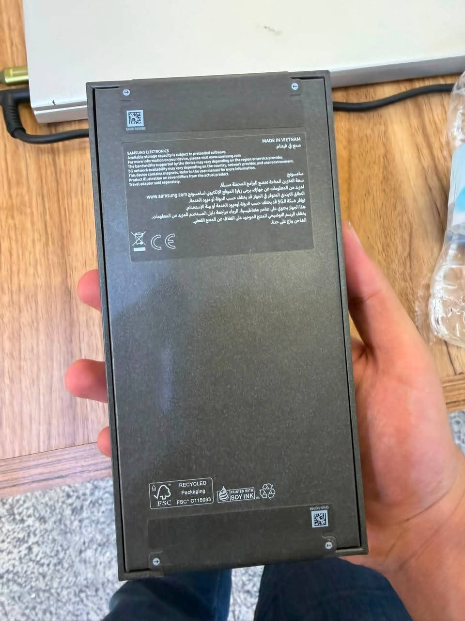 السلام عليكم Z flip
Z 7 flip 
256
جديد ممفتوح
السعر 1600 جوه السوك ب200 الف 
مكاني نجف 
***********
