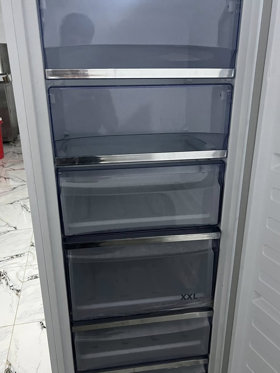 مجمدة عمودية نظافه 90 ‎%‎ تجميد فول  السعر 350 المكان القرنة النهيرات ***********
