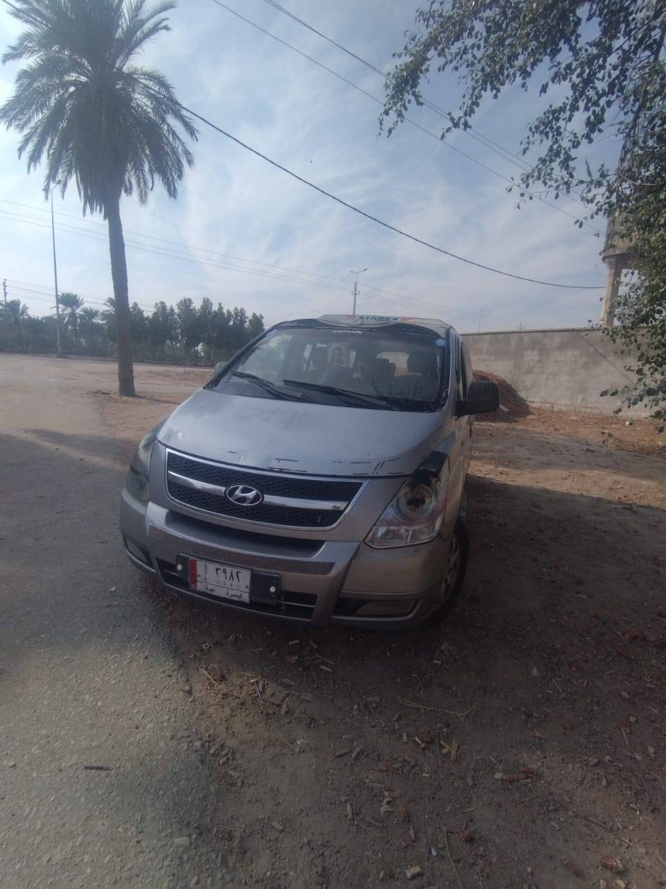 السلام عليكم ستاركس 2008 جيرو اوتوماتيك سياره جديده مقفوله من الضربه سعر 118 بيها  عنوان بالبصره بالقرمه مكلف بالنشر سياره جديده وخير من الله *********** بيع مستعجل
