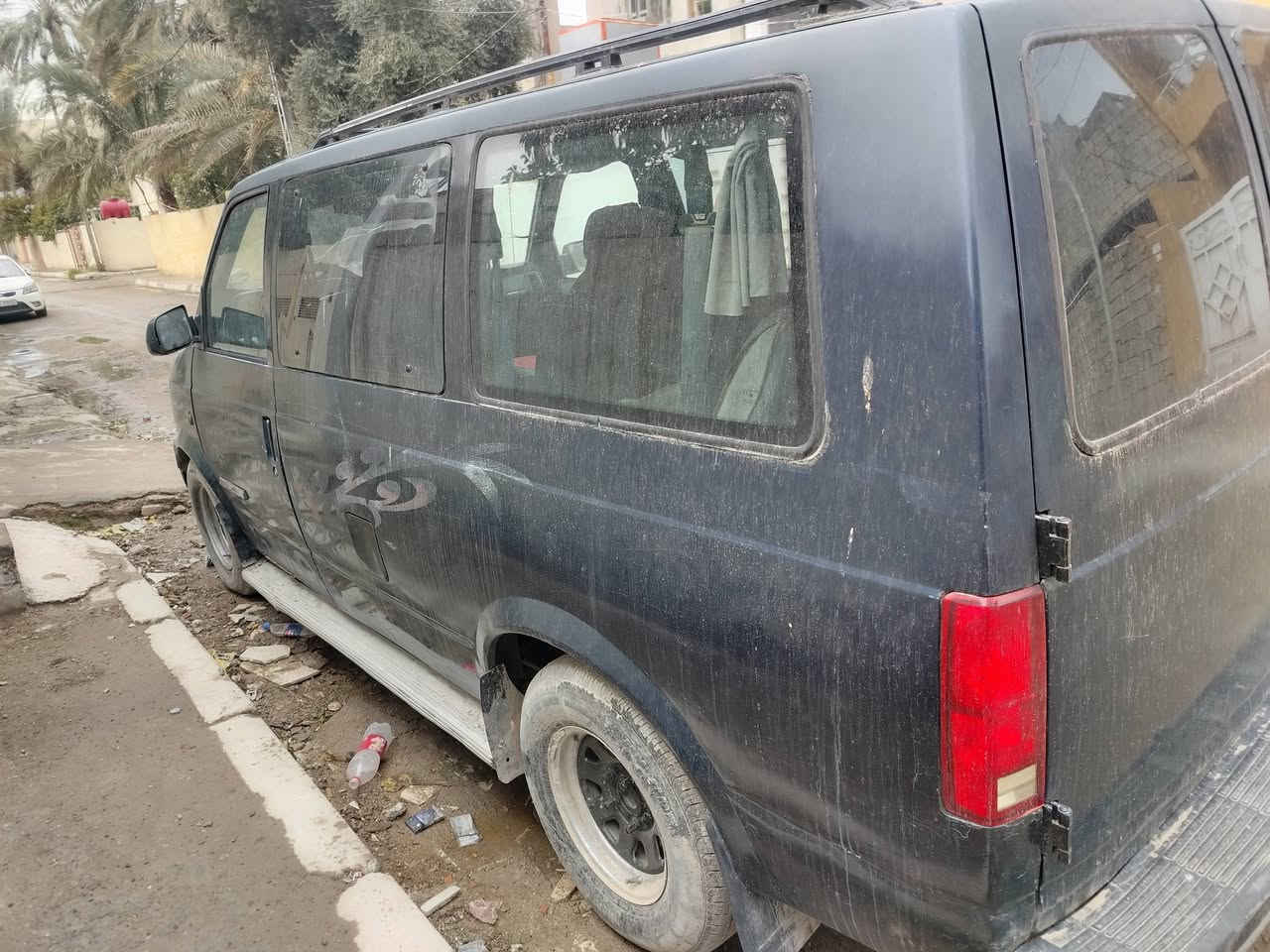 استرو لبيع مديل ٩٣ مكينه وكير ابلاد لا صرف ولا تبخير السعر ٢٦ وبيه مجال او مراوس حسب القناعه *********** وشرط التحويل السياره
