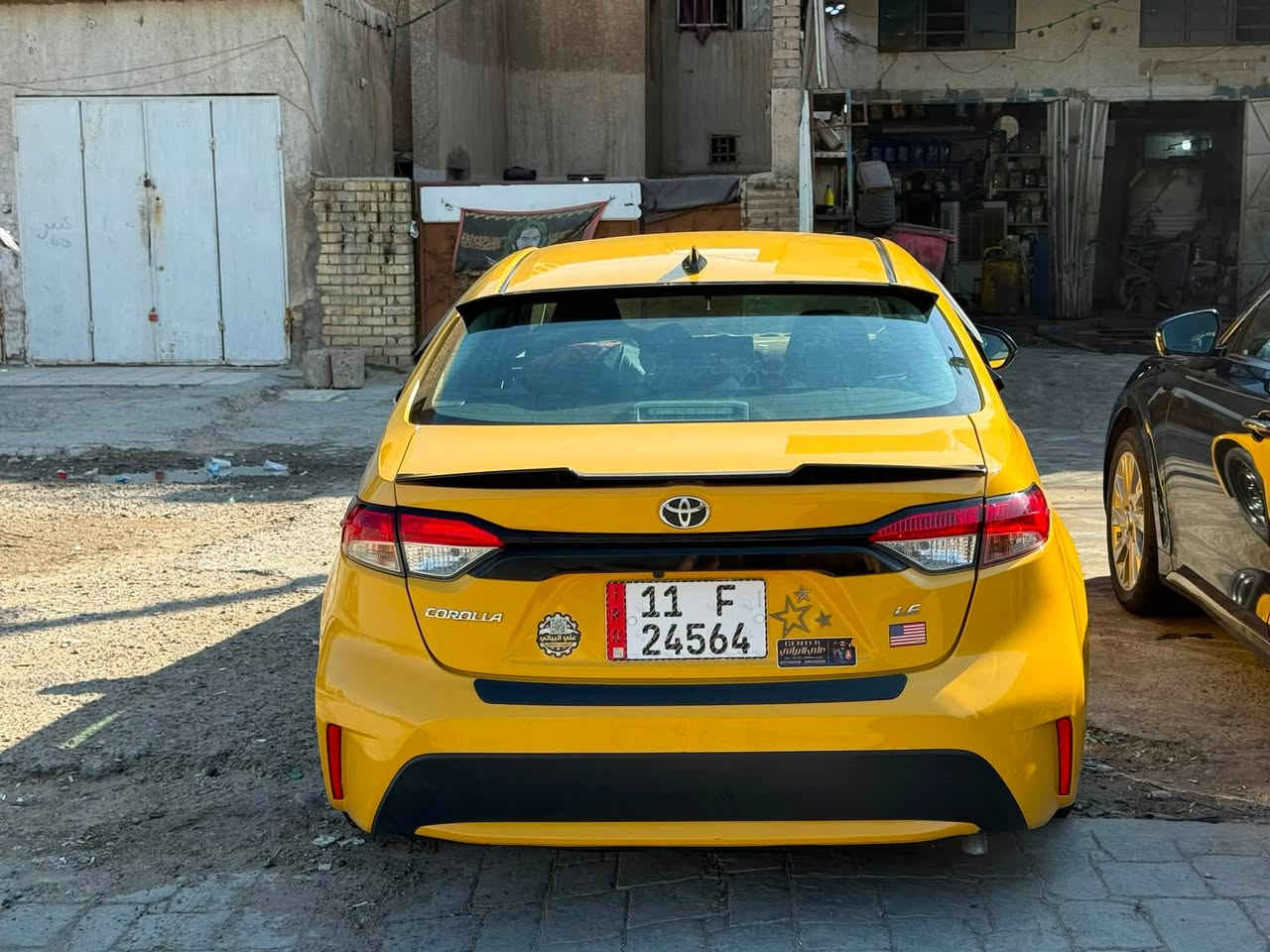 السلام عليكم ..
🏷️سيارة كورلا موديل 2022 وارد امريكي •
🏷️***********ز
🏷️ بابين بدون دواخل شرط كفالة وجاملغ الامامي جهة السايق 
🏷️تبريد تدفئ صدر جديد 
🏷️ السيارة رقم بغداد بأسمي \
🏷️ المكان بغداد الشعب
🏷️السعر ١٥٨$ وبيها مجال •
🏷️السياره جديده وماشيه ٦٩ ميل 
منظومه غاز  جديده وابد ممشتغله 
لايت زنون 
نضام اي بي اس 
السياره ما بيها اي نقص كبل لشارع
