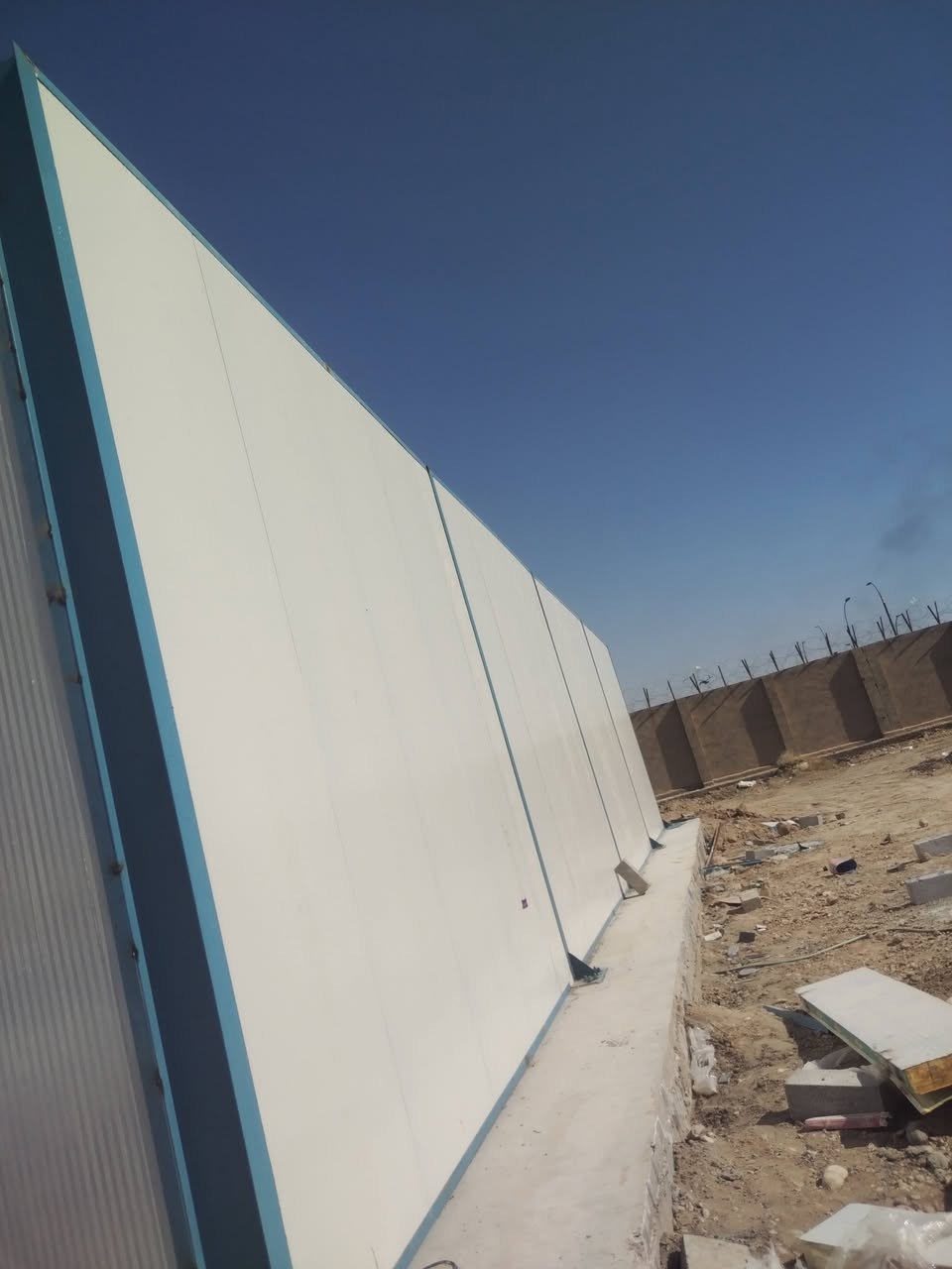 السلام عليكم يوجد كادر جملون وشقل درجه وله وسعار مناسبه
الرقم ***********
