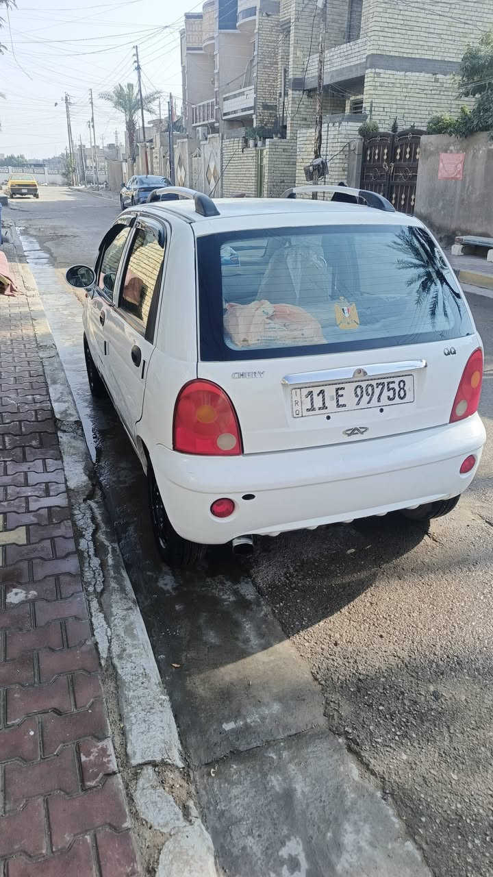 للبيع كيو كيو كير عادي موديل 13 رقم انكليزي بسمي مكان بغداد الحسينية رقم الهاتف ***********
