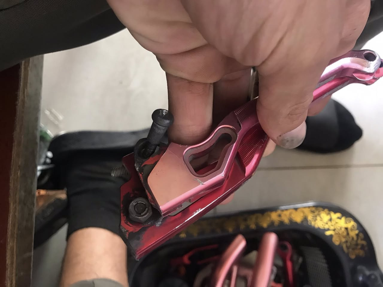 غراض جبلي للبيع مكاني غزاليه 
***********
