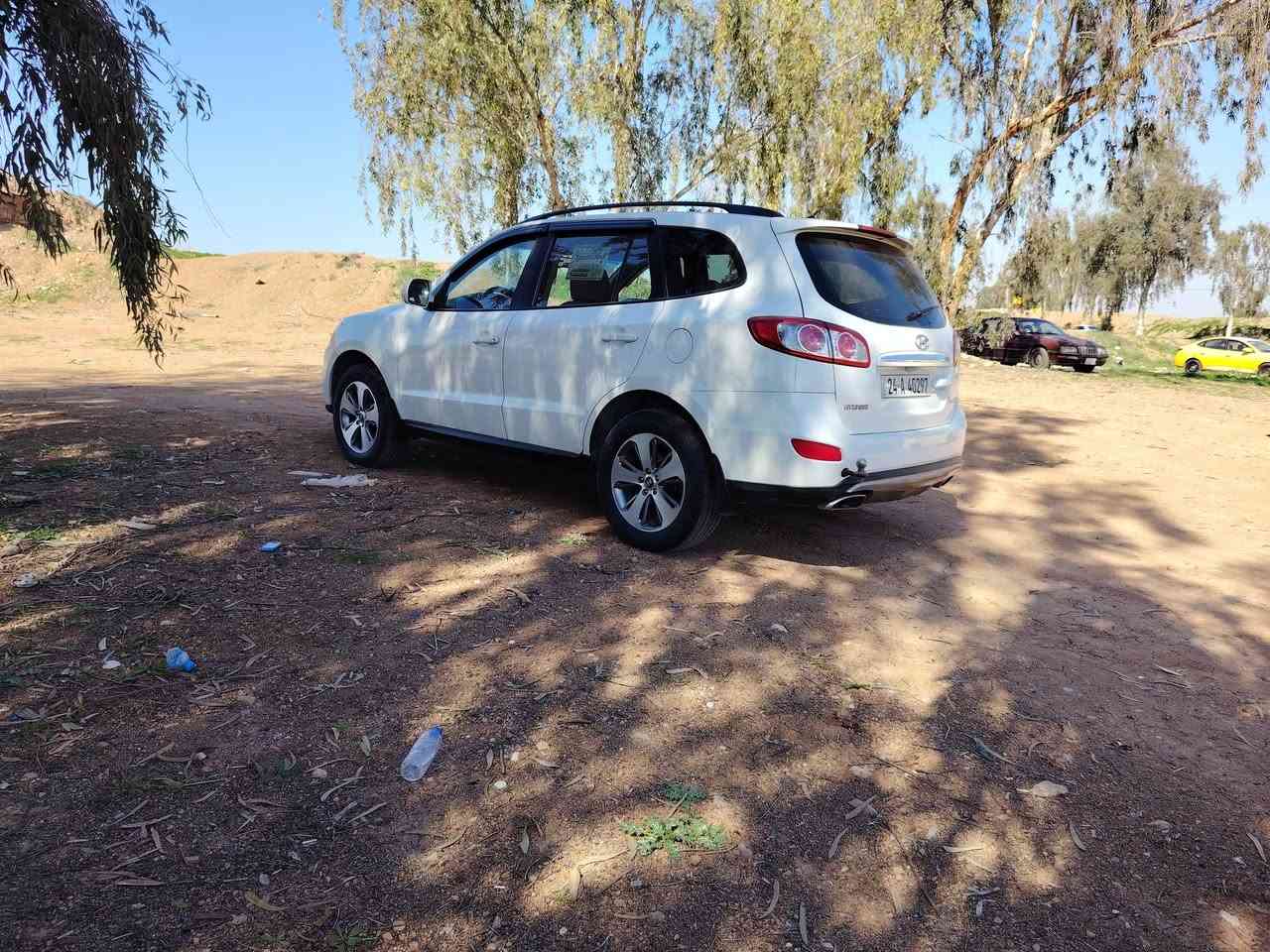 السلام عليكم سنتافي للبيع موديل 12 فتحه بالسقف سياره باسمي تبريد ثلج طخم تاير جديد حداديه جديد السياره بسمي اني الشرعي السعر 160 بيها شويه مجال خابر وتدلل***********  محرك اربعه
