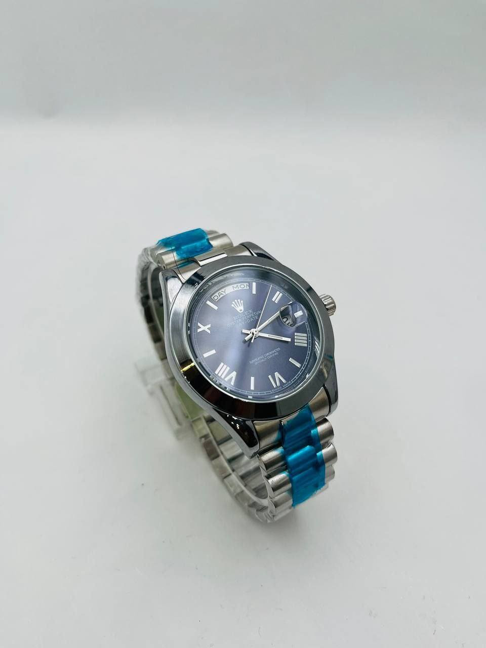 Rolex
ساعة رولكس 😍
سير حديد قفل شعار✅
ستانلس استيل
تقويم🗓️
عداد شهري🗓️
مقاومة للماء 3AT
مكينة درجة اولى✅
طلاء ثابت🟠😍✅
ضد الصدى

يوجد توصيل لكافة محافظات العراق
للتواصل معنا📲🚕


**إذا كنت صاحب هذا الإعلان وتريد حذفه لأي سبب، رجاءا أرسل رسالة إلى الدعم الفني**