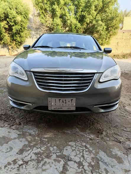 السلام عليكم
للبيع أو مراوس
سي 200  وارد امريكي حادثه كلش خفيف بدون دواخل موديل 2013 فول عدا البصمه والفتحه 
سياره نضيفه وجديده 
كير مكينه جديده منضمومه تبريد جديده 
صبغ حزام بدون حادث بدون معجون اثر جراد السياره جانت متروكه وصار بيها جراد 
مكان السياره بغداد الاعضميه 
السعر 85 بيه مجال 
الاتصال ***********
