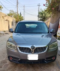 برلنس V5 • ٢٠١٤ • ضربه امامي