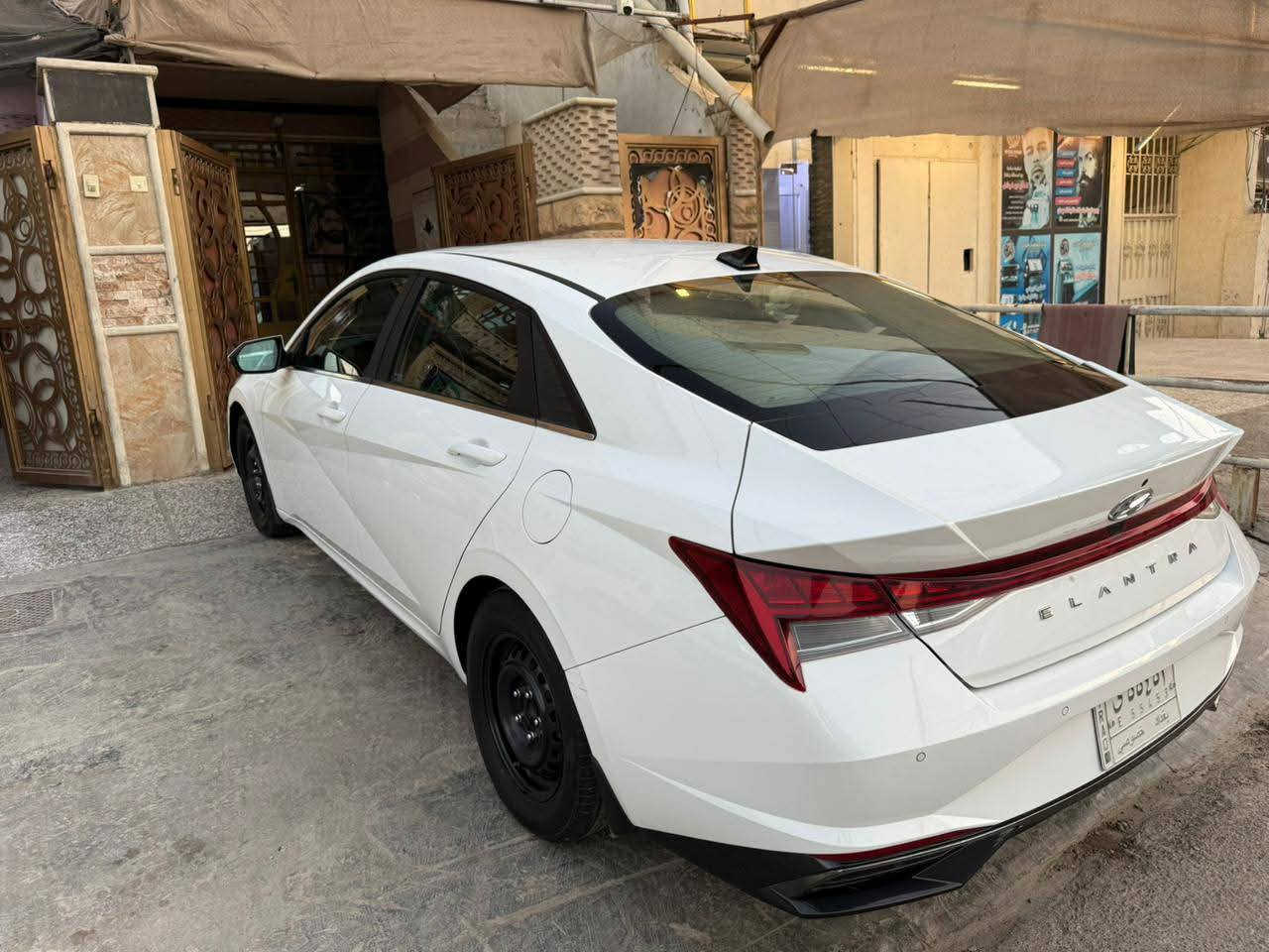 سعر مناسب جدا ..
هيونداي النترا 2023 رقم بغداد لون أبيض  مميز ومرغوب ضررها جاملغ خلفي وصندوك  بدون ايرباك   والصور منشورة اخر شئ  ماشية 28 الف ميل
المواصفات
فتحة سقف سلايد طكتين
كشنات ميموري 
3 وضعيات قيادة
نظام صوت من شركة Bose الألمانية 
دمام وأمبليفاير
داخل اسود
لد أمامي
لد خلفي
شاشة ديجتال متصل
لد ليزري مخفي مع إنارة داخلية 
لايت زنون
بصمة تشغيل 
أوتو هولد
سايد بريك كهرباء
كشنات جلد 
كشنات تدفئة
رادار أمامي
رادار جانبي
رادار خلفي
مقابض أبواب لمس بالبصمة
نظام ترحيب للسائق مع إنارة

  وبأسمي تحويل مباشر 

رقم الهاتف :*********** بغداد, العراق
