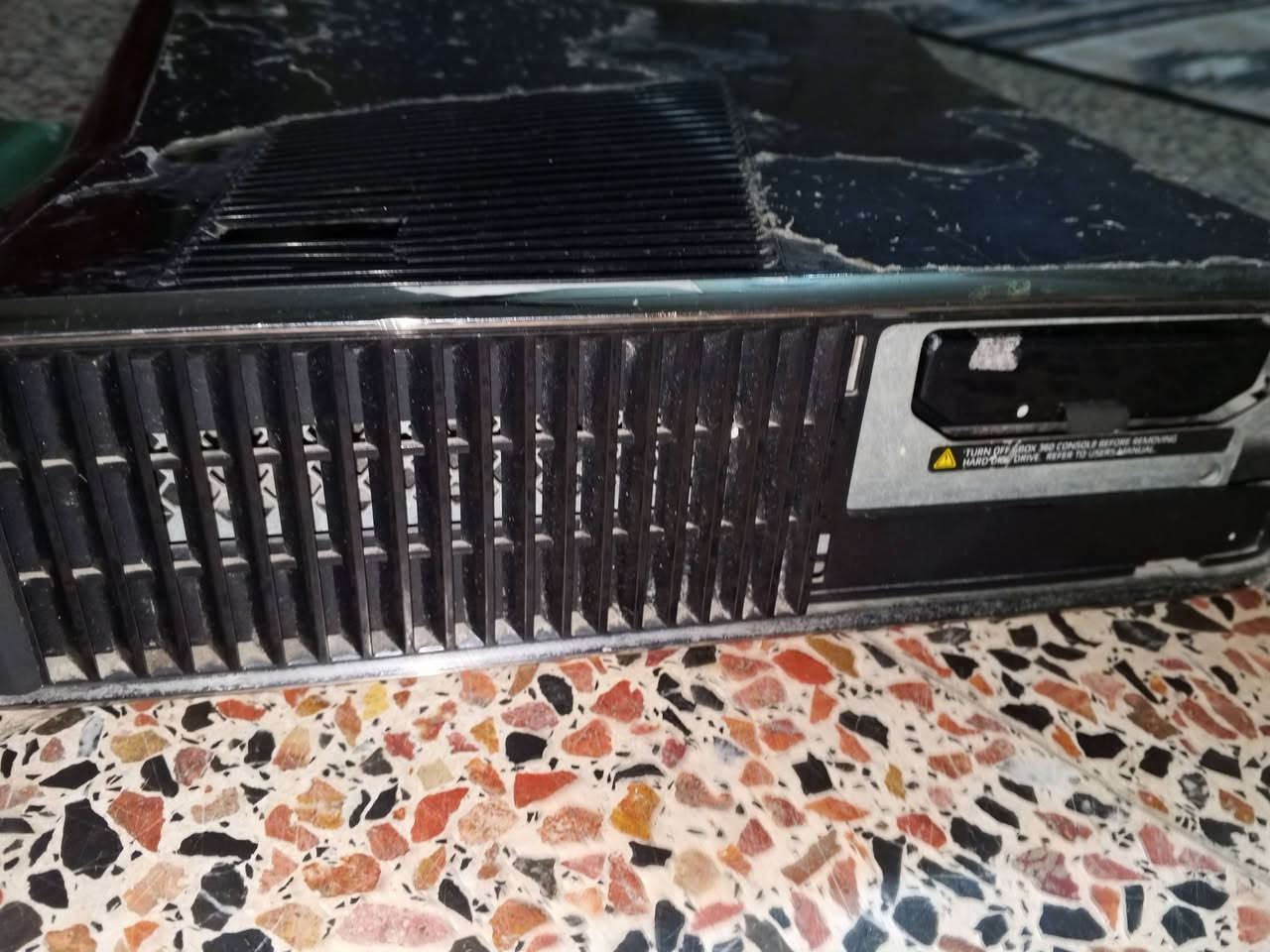 ابلي اكس بوكس 360مهكر 190لعبه السعر 100و بيه مجال قليل مع جميع ملحقاته


**إذا كنت صاحب هذا الإعلان وتريد حذفه لأي سبب، رجاءا أرسل رسالة إلى الدعم الفني**