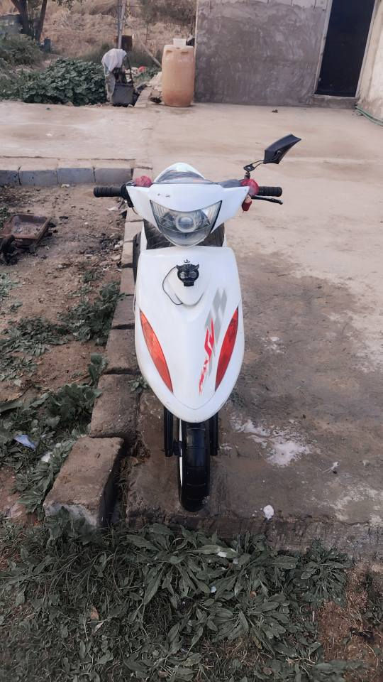 ماكس عدله كلشي شغال بيه تايرات جدد نكره سلف هندر باي وقت مكاني رضوانيه تشغله تمشي ربعين تلاثين ليش ماعرف تجي تاخذه علكتكيا *********** بغداد, العراق
