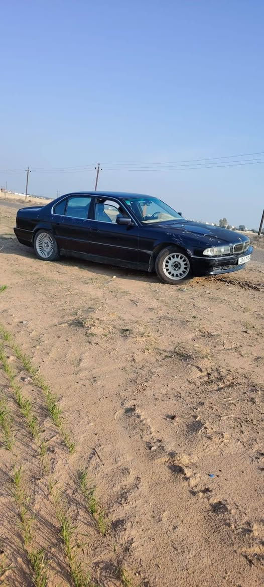 السلام عليكم
مطلوب سيارة ٧ راكب مراوس  والفرق حسب الاتفاق 
بي ام خفاش موديل ١٩٩٨ شرط محرك وكير وتخم تاير وتبريد وتدفئة كله شغال وصدر ٧٠ بالمية السيارة بيها نواقص قليل ومحتاجة صبغ عام 
للتواصل ***********
