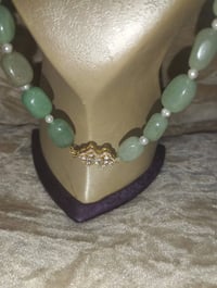 حجر أخضر طبيعي • جوهر حر • أفينتورين