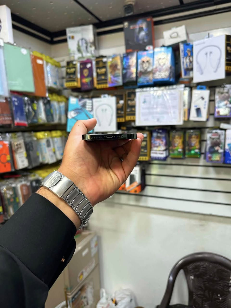 13 برو ماكس 
ذاكره 128 
نموذج M تك سيم 
بطاريه 93
شرط ما مفتوح 
نظيف 
سعر الجهاز 635 
شراي خاص او اتصل 
***********
***********
