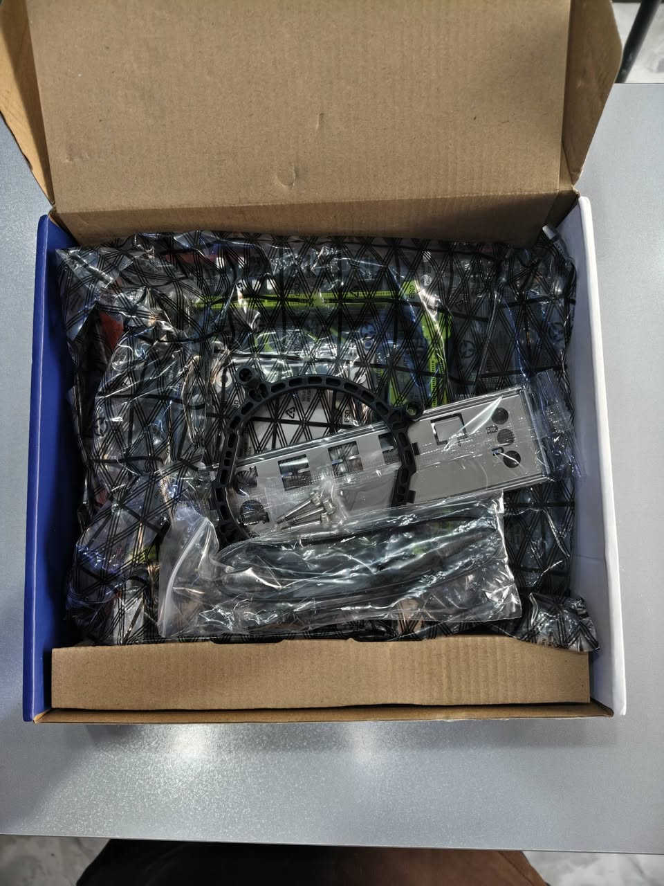 سلام عليكم بورد soyo للبيع مع معالج زيون E5 -2630v4 سعر ٤٥الف على الفحص السعر نهايه توصيل موجود


**إذا كنت صاحب هذا الإعلان وتريد حذفه لأي سبب، رجاءا أرسل رسالة إلى الدعم الفني**