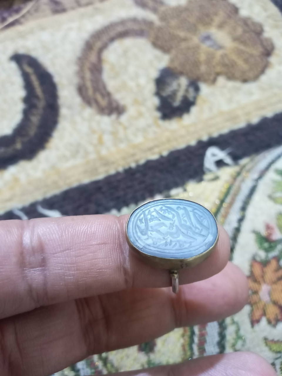 رضويه صياغه ثقيله ويمانيه مخطوطه
سعر القطعتين 100 قفل لايوجد توصيل مكانهم البصره واتساب ***********
