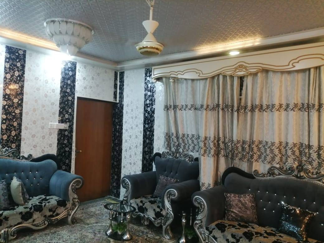 فرصه استثماريه بيت 200 ركن كربلاء سيف سعد مقابل ملعب الشرطه فول خدمات.. البيت يصلح إلى معهد او بنايه تجاريه .... البيت مكون من 3 غرف نوم طابق ثاني مع صحيات.... والارضي غرفه مع استقبال وصاله مع مطبخ... مع صحيات
للاستفسار الاتصال على الرقم ***********
