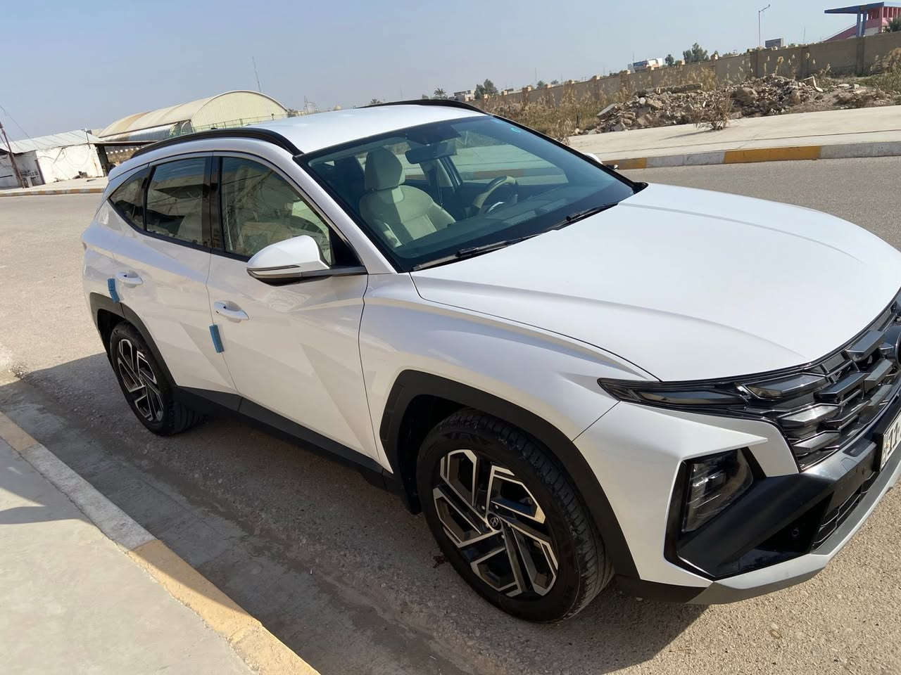 هونداي توسان 2025 🤍
🤍 HYUNDAI Tucson 2025 🤍
🚘 خليجي كفالة عامة
🚘ماشية 28 الف كيلو 
🚘 موديل 2025 
⚙ حجم المحرك 2.0L 
⚙ مرتبط بناقل حركة أوتو 6 نمر 
⚙ يبلغ عزم الدوران 192 نيوتن/ متر 
🐎 بقوة 156 حصان 
🔑 مفتاح التشغيل بصمة 
🔑 تشغيل عن بعد
📍حساسات أمامية 
📍حساسات خلفية
💡لايت زينون + LED 
🔦 كشافات 
🔦 بك لايت LED 
🚘 دخول بصمة ذكي 
🛞 حجم الاطار 235/50R19 
🛞 ويل كب 19
✨ اشارة في المرايا الجانبية 
✨ المرايا قابلة للطي كهرباء 
🌧 ماسحة خلفية 
🎈عدد AIR BAG 2
🚗 هاند بريك كهرباء
‏🚗ABS 
🚦فتح صندوق كهرباء 
🖥 دشبول شاشة ديجيتال متصل 
🖥 شاشة Apple Car play 
📷 كاميرا دوارة 
🛣 مثبت السرعة Cruise 
🎶 المودات والاوامر الصوتية 
🎶 ا Bluetooth / USB 
🔋شاحن هاتف Wireless 
⚡مخرج منفذ الطاقة 
🔍فحص نظام السيارة 
💺حركة المقاعد الأمامية كهرباء 
💺 تبريد المقاعد الامامية
💺 تدفئة المقاعد الامامية 
👶مثبت مقعد الطفل ISOFIX
 ❄ قطعتين تبريد  
🚘 أوضاع القيادة Drive Mode 
🚘 ا ECO / NORMAL / SPORT 
🚘 أوتو هولد Auto Hold 
⛷ نظام مانع الانزلاق 
⛰ نظام نزول المنحدرات 
🚘 تطعيم الدواخل ألمنيوم 
السعر 💵 237 وبي مجال  
للاستفسار 📲 ***********
