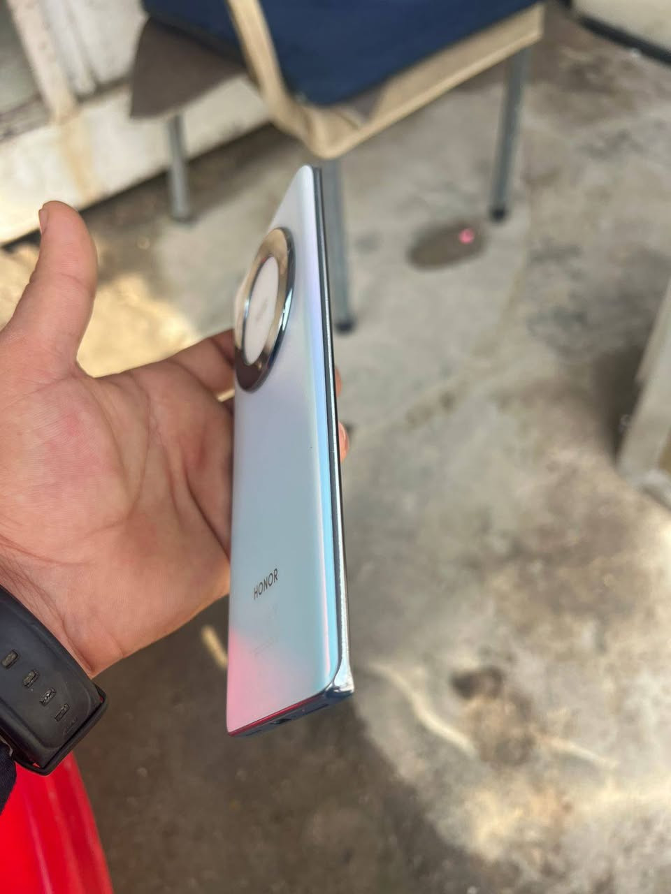 هونر x9a ذاكرة ٢٥٦ بلادي      مراوس بأيفون      مكاني بعقوبة ***********
