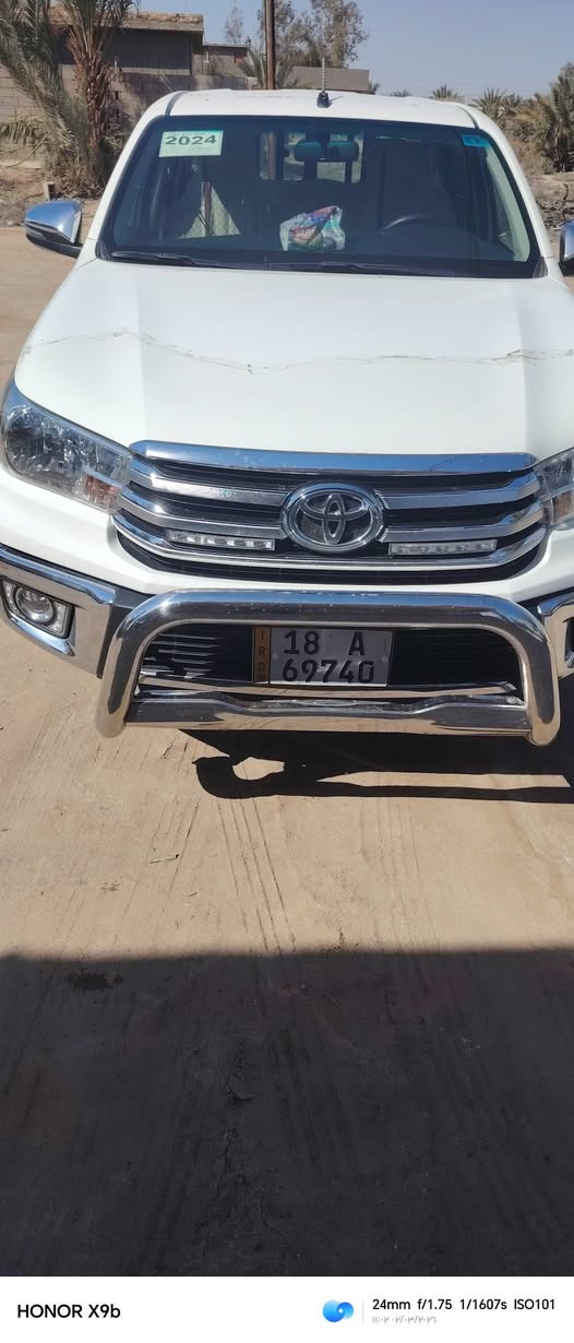 هايلوكس 2024 
السعر 305  وبيه مجال 
***********
