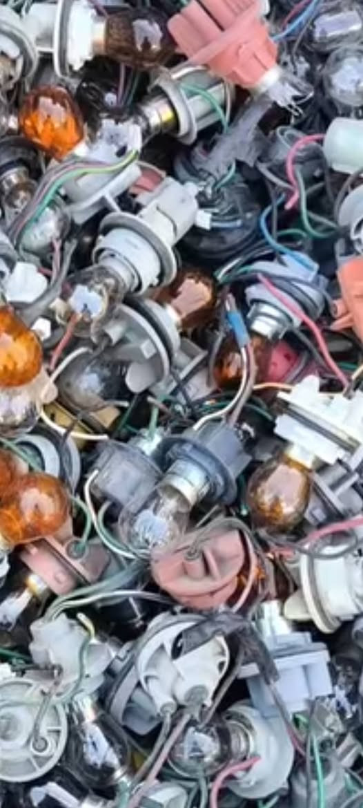 فيش انواع السيارت *عالم الفيش *

للاستفسار 
***********
غسان الكهربائي
