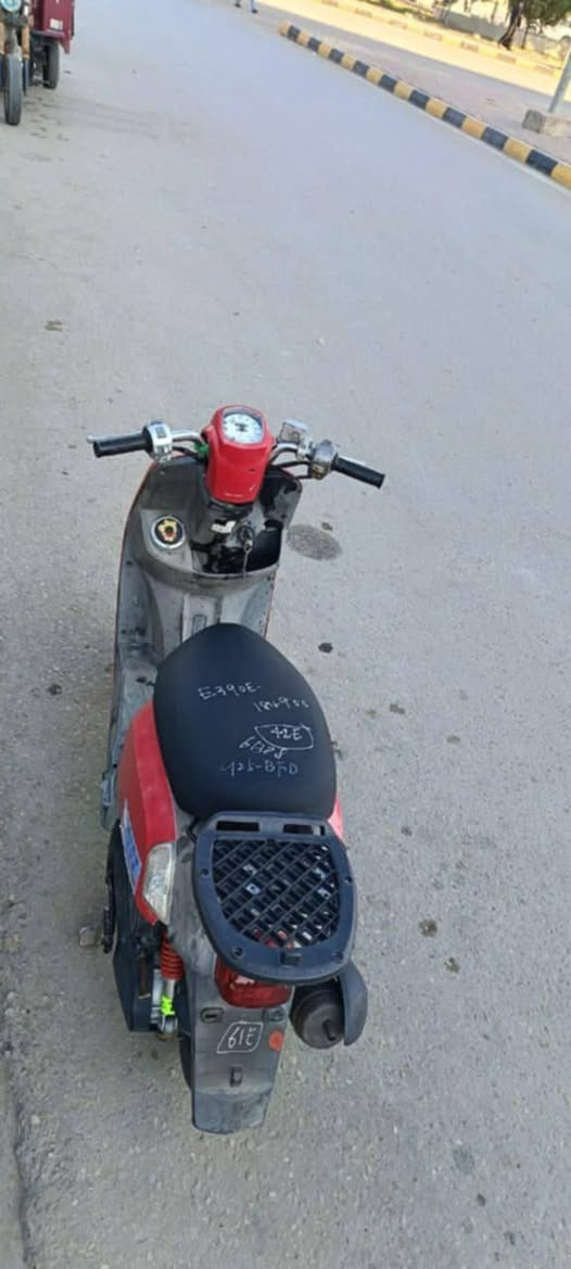 ماكس بوليس رمبه صالها شهرين من طالعه دراجه مكفوله كفاله عامه ختم َواحد ويه المكينه كهربائيتها كلها شغاله دراجه ما بيها نقص مكينه خرسه، نص نكره سلف بكل وكت سعرر خاص مكاني كوت ***********
