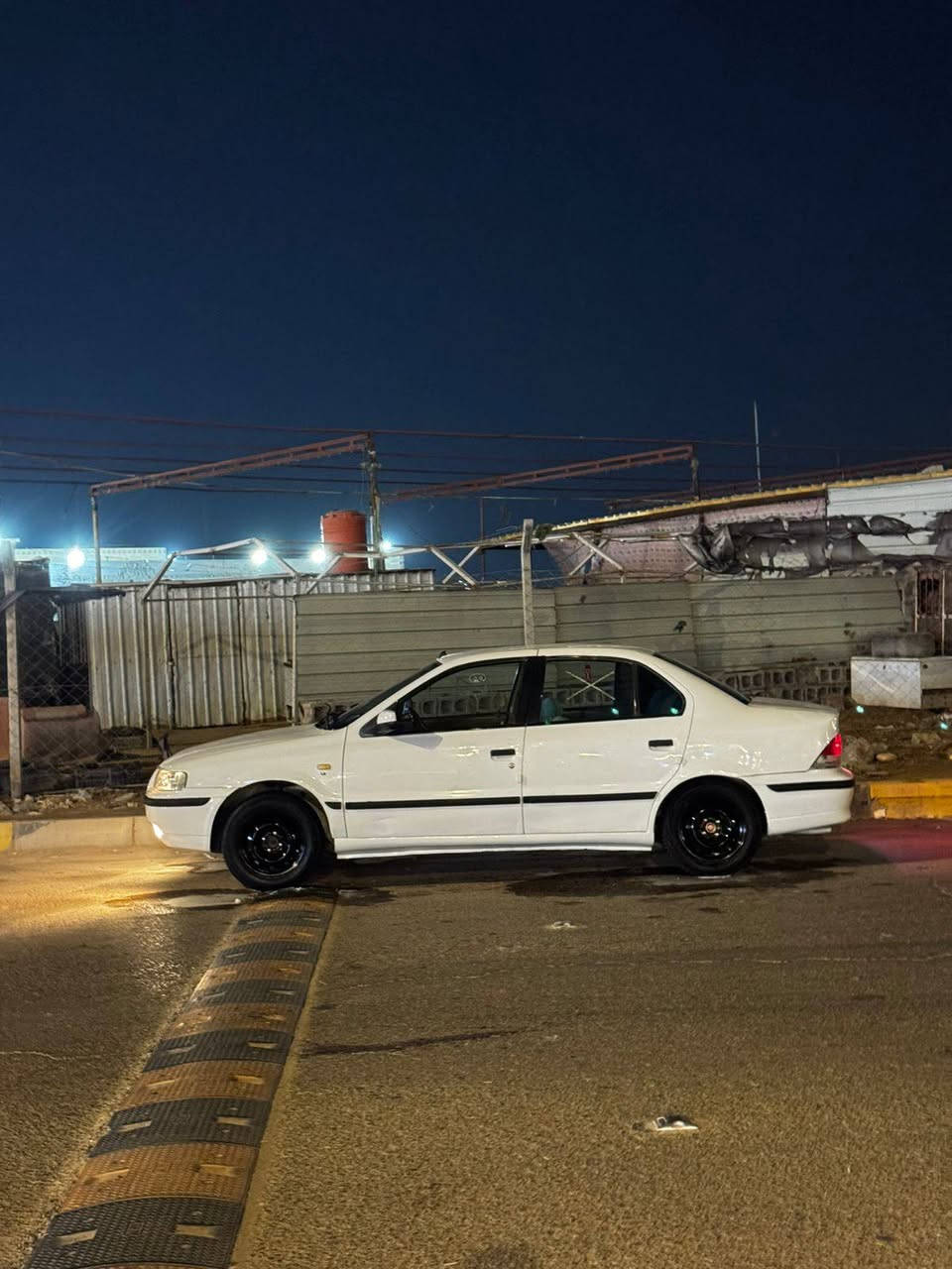 سلام عليكم
سمند موديل2010
مكينه وكير وحداديه١٠٠%تبربد ثلج كهربائيات%غرفه جديده
لاضربه لاتبدبل فقط خياسات مصلحه جاهزه رقم مثنى للاستفسار ***********للشراي فقط

$40قفل
