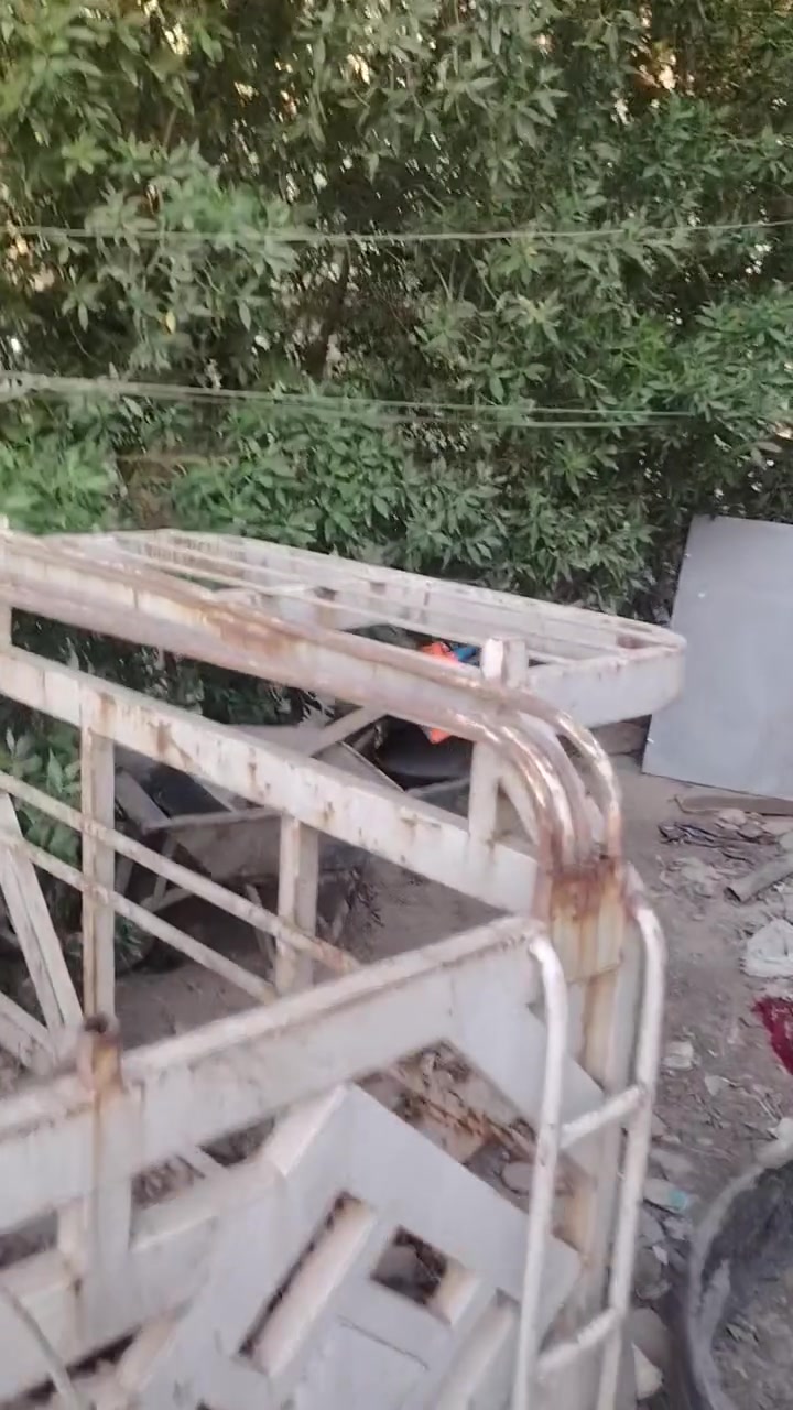 محجر كيا البيع مكان بغداد مشتل حي المعلمين الرئاسه ***********
